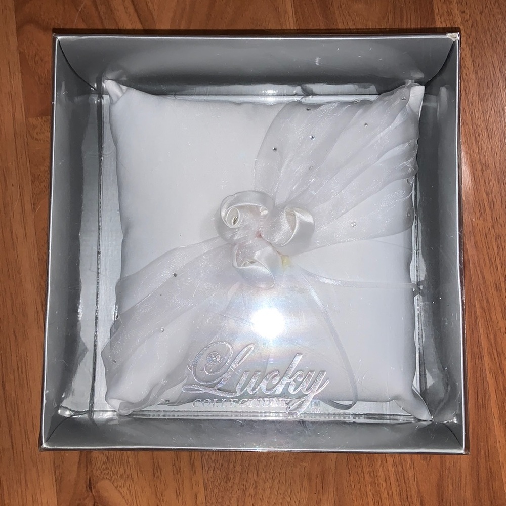 NWT Lucky Collections Ring Bearer Satin Pillow